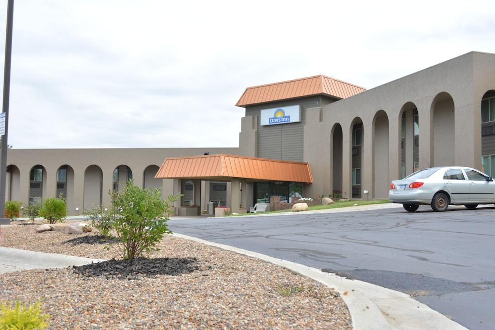 Days Inn By Wyndham West Des Moines Exteriér fotografie