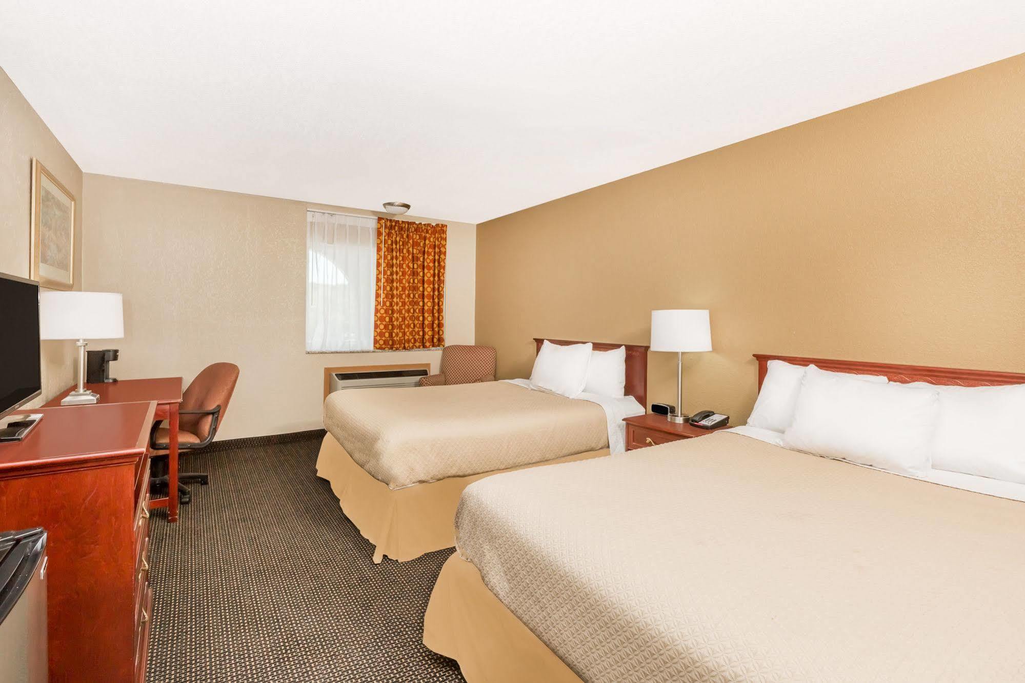 Days Inn By Wyndham West Des Moines Exteriér fotografie