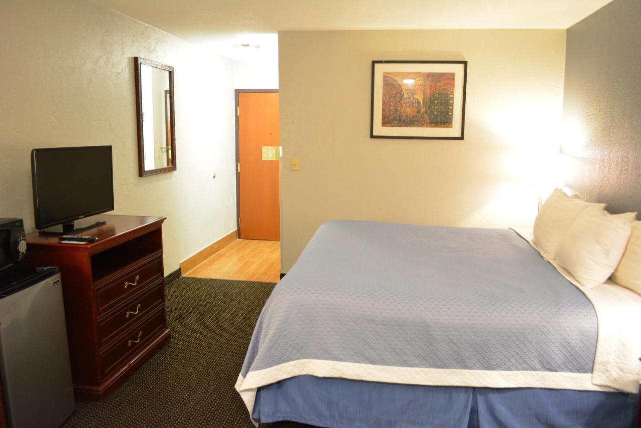 Days Inn By Wyndham West Des Moines Exteriér fotografie